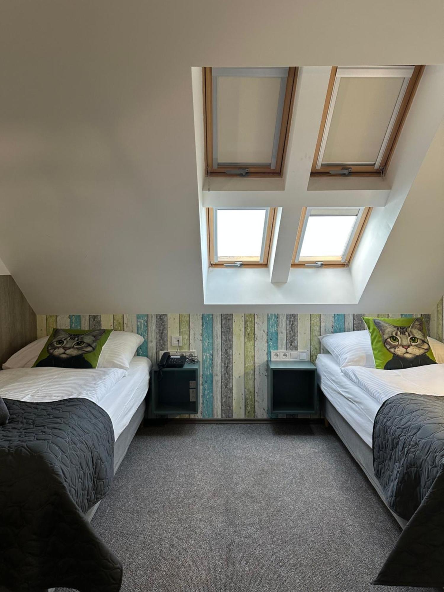 Rc Jecna Rooms Prague Ngoại thất bức ảnh